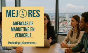 Un cartel publicitario cuadrado se superpone a una reunión de negocios: una mujer habla mientras tres colegas la escuchan desde una mesa de conferencias con vistas a la ciudad a través de ventanas.

Texto (como se muestra):
MEJORES
(logotipo circular azul con un "4" y la frase "Marketing4eCommerce" repetida)
AGENCIAS DE
MARKETING EN
VERACRUZ
Marketing4eCommerceMX